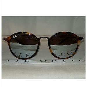Ray-Ban - Round Fleck Tortoise, Silver Flare lens
